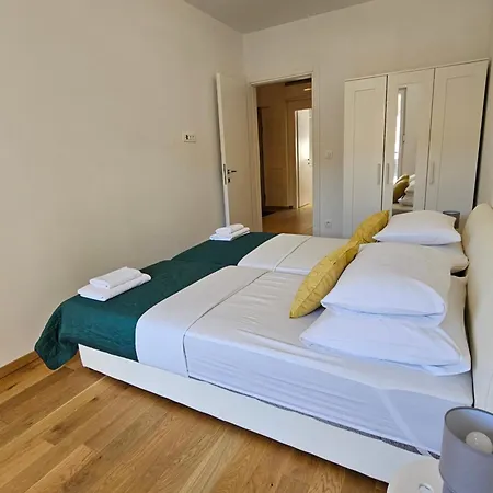 شقة Zara