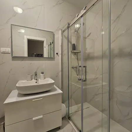 Zara Apartment